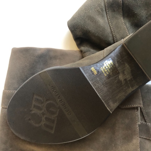 NEW BCBG Generation Suede Knee High Boots - Picture 9 of 17